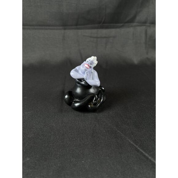 DISNEY URSULA SMILING LITTLE MERMAID PVC FIGURE CAKE TOPPER - Picture 1 of 6